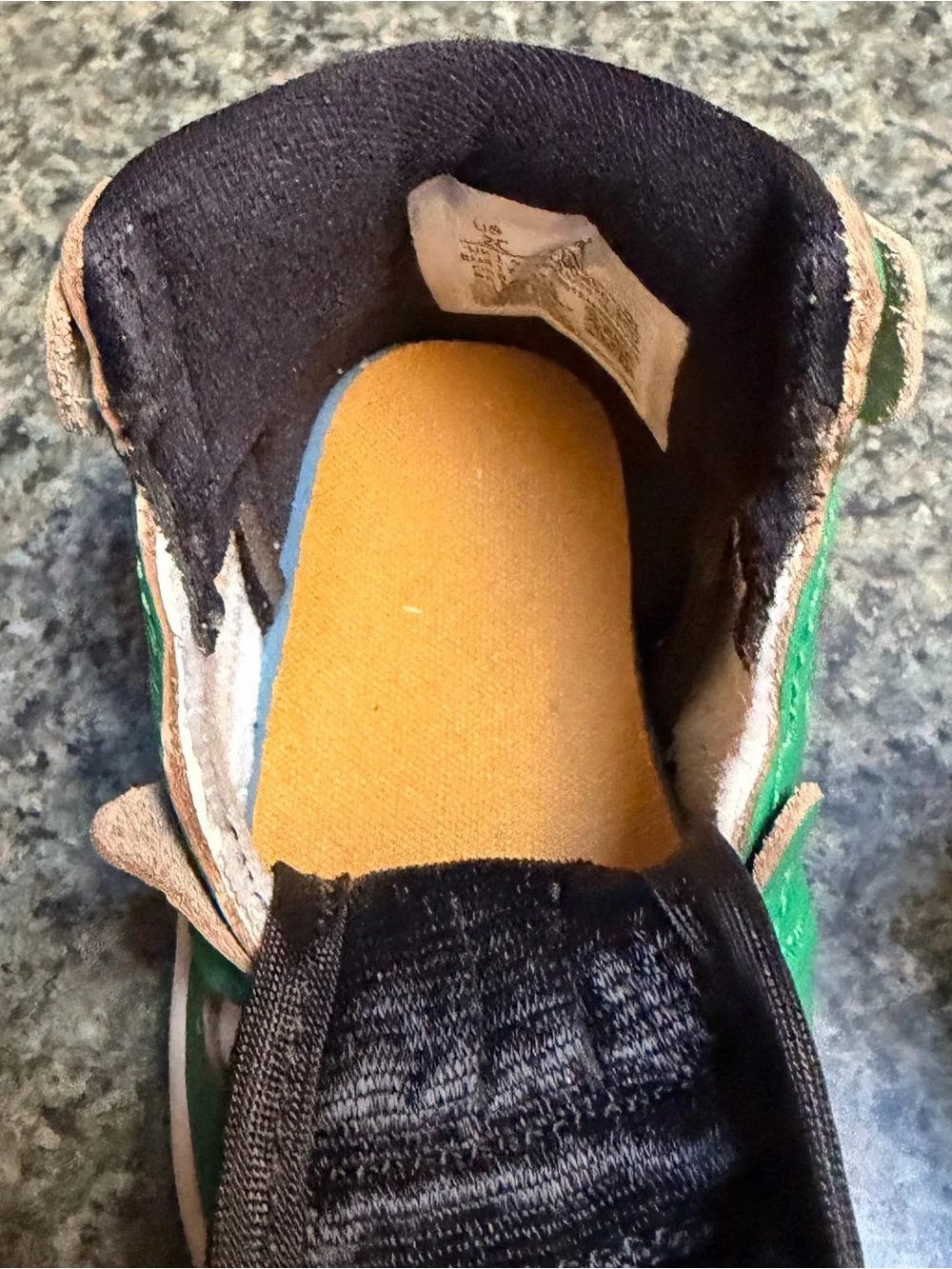 Nike Jordan 1 Retro High OG Lucky Green Size 2 infant. No laces